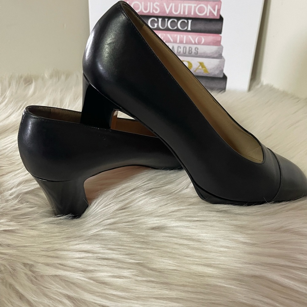 Salvatore Ferragamo Platform Block Heel Dress Shoe. - Picture 2 of 16